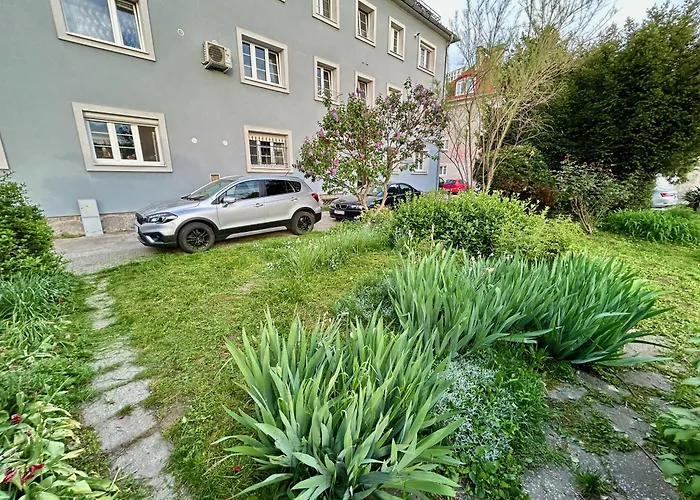 Milet Style And Spacy 2 Room Apartment With Ac In Bratislava Nivy